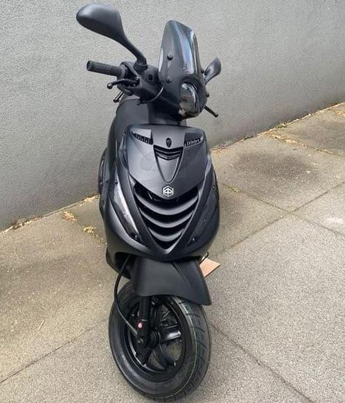 !!ZIP GEZOCHT!!, Fietsen en Brommers, Scooters | Piaggio, Zo goed als nieuw, Zip, Ophalen of Verzenden