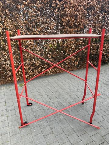 Stelling klein model beschikbaar voor biedingen