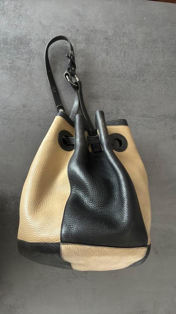 Handtas l’olivier de delvaux in bicolor, Handtassen en Accessoires, Tassen | Damestassen, Gebruikt, Handtas, Ophalen of Verzenden