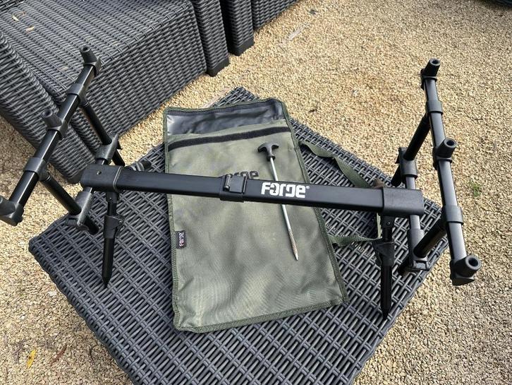 Forge Tackle Mini Pod X 3 Rods, Watersport en Boten, Hengelsport | Karpervissen, Zo goed als nieuw, Overige typen, Ophalen of Verzenden