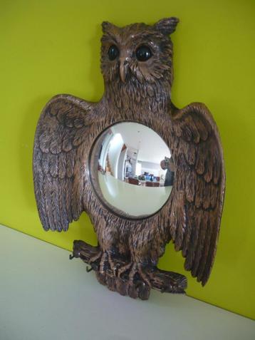 Knappe vintage uilenspiegel met bol glas beschikbaar voor biedingen