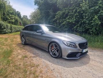 Mercedes-Benz C63 Amg V8 63900km !!!! beschikbaar voor biedingen