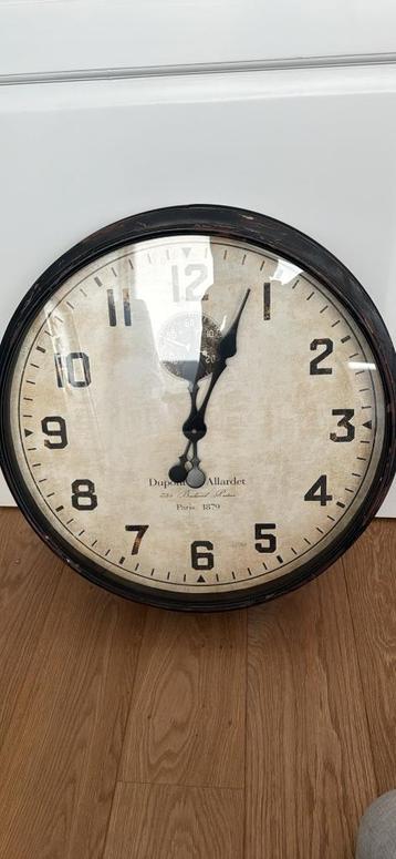 Wandklok / uurwerk 60cm beschikbaar voor biedingen