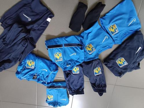 Voetbalkledij KVC Westerlo 7/8 jaar, Sport en Fitness, Voetbal, Zo goed als nieuw, Trainingspak, Maat S, Ophalen of Verzenden