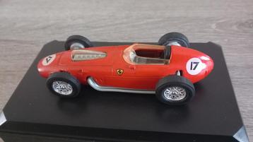  Oude Ferrari 1956 ( Vintage ) Matchbox schaal 1/35 beschikbaar voor biedingen