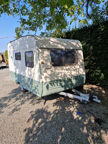 Caravan 4 personen 750kg rijbewijs b, Entreprise, Siège de train