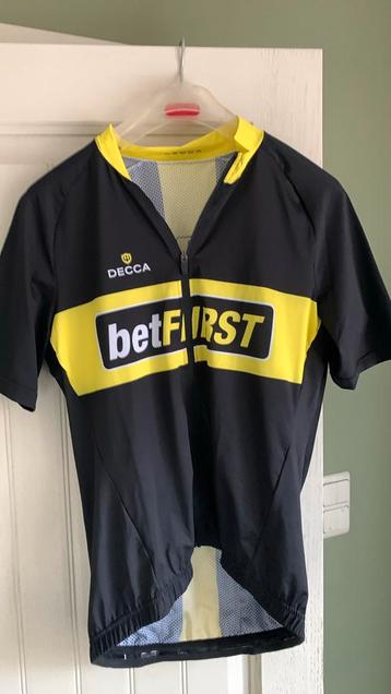 Decca fietstruitje bet first beschikbaar voor biedingen