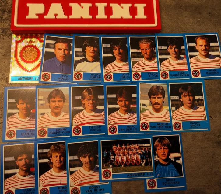 PANINI FOOTBALL 87 FC ANTWERP 18 STICKERS 1987, Hobby en Vrije tijd, Stickers en Plaatjes, Verzenden