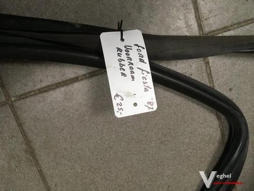 ford fiesta Voorraamrubber 1987, Auto-onderdelen, Carrosserie, Gebruikt, Ophalen of Verzenden