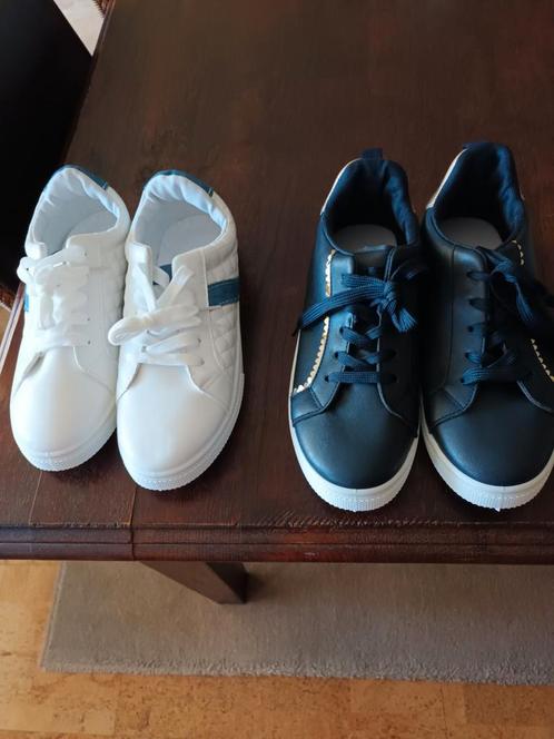 2 paar volledig nieuwe sportschoenen, Kleding | Dames, Sportkleding, Nieuw, Ophalen of Verzenden
