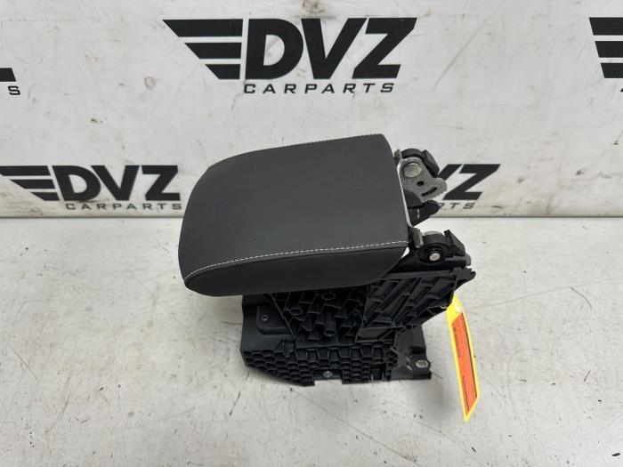 Armleuning van een Volkswagen T-Roc, Auto-onderdelen, Interieur en Bekleding, Volkswagen, Gebruikt, 3 maanden garantie, Ophalen of Verzenden