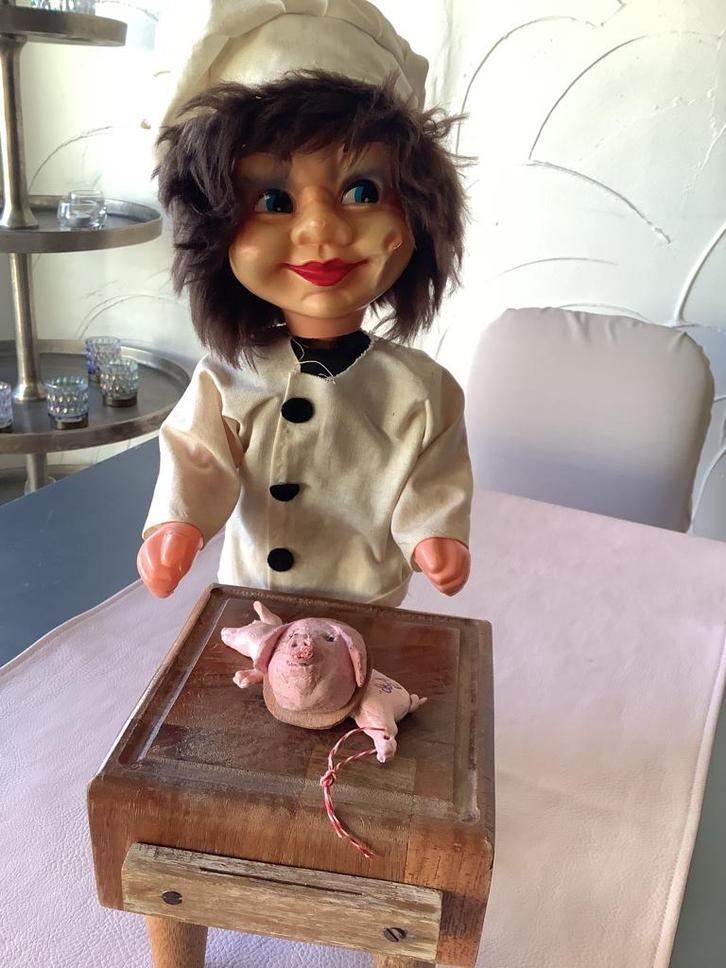 Deze slager is goe bezig ! ( oude slagerij topper), Antiek en Kunst, Antiek | Overige Antiek, Ophalen