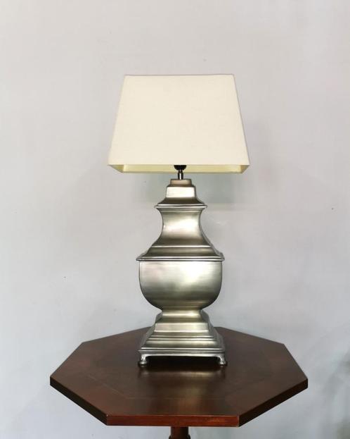 Nouveau Grande lampe sur pied en métal avec abat-jour H 72 W, Maison & Meubles, Lampes | Lampes de table, Neuf, 50 à 75 cm, Métal