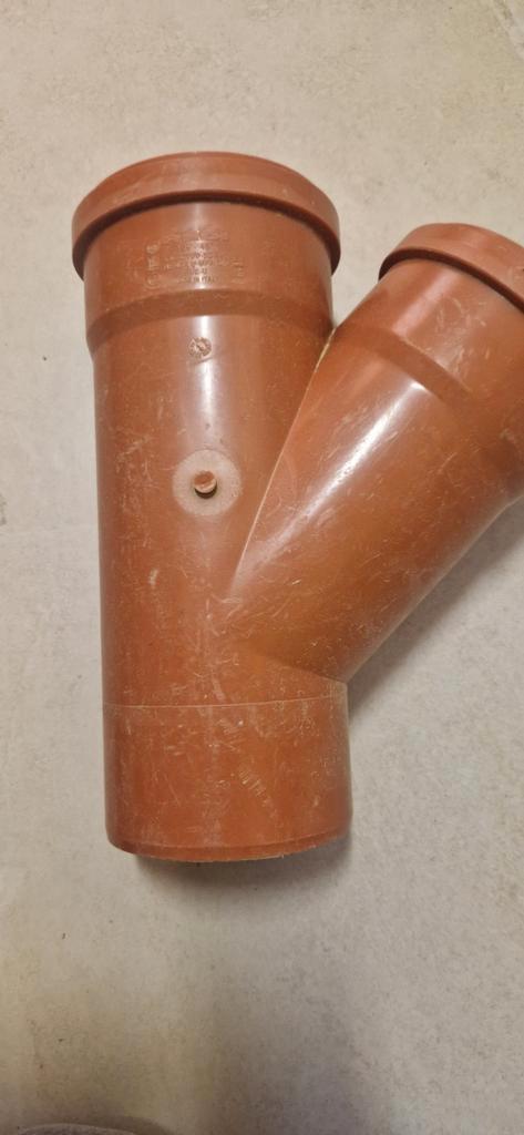 raccord en T raccordement entre un tuyau horizontal vertical, Doe-het-zelf en Bouw, Buizen en Afvoer, Zo goed als nieuw, PVC, Ophalen