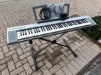 Yamaha Portabla Grand NP-30 keyboard + K&M statief, Muziek en Instrumenten, Keyboards, Ophalen, Gebruikt, Aanslaggevoelig, Yamaha