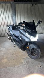 Honda Forza 125 2017, Fietsen en Brommers, Ophalen, Zo goed als nieuw