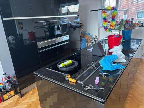 Luxe Zwarte Hoogglans Greeploze Eilandkeuken GEDEMONTEERD, Huis en Inrichting, Keuken | Complete keukens, Zo goed als nieuw, Overige typen