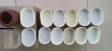 Eetbakjes vogels beschikbaar voor biedingen