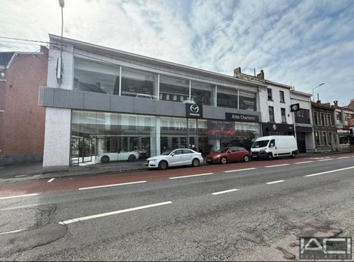 Garage automobile avec atelier, Immo, Garages en Parkeerplaatsen, Charleroi