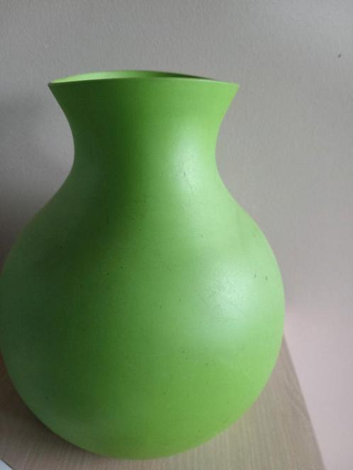 Vase en caoutchouc Henrietta Melchiorsen -> 6€, Maison & Meubles, Accessoires pour la Maison | Vases, Comme neuf, Vert, Enlèvement ou Envoi