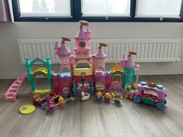 Vtech Vrolijke Vriendjes Kasteel beschikbaar voor biedingen