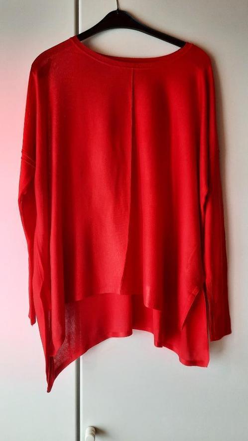 zeer mooie soepel vallende trui met mooie siernaden, Kleding | Dames, Truien en Vesten, Zo goed als nieuw, Maat 38/40 (M), Rood