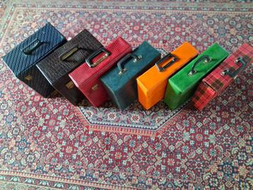 Lot van 7 retro LP koffers beschikbaar voor biedingen