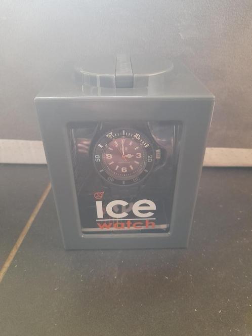 Grijze horloge ice watch nieuw, Handtassen en Accessoires, Horloges | Dames, Nieuw, Ophalen of Verzenden