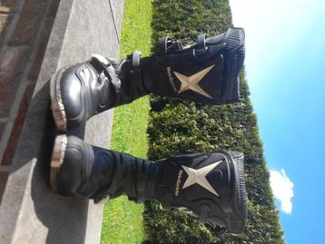 Bottes pour moto cross  beschikbaar voor biedingen