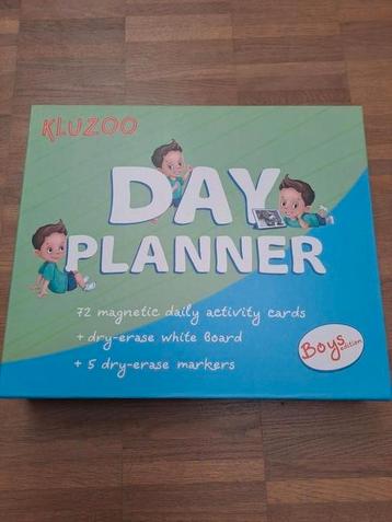 dagplanner jongen beschikbaar voor biedingen
