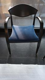 dressoir et chaises, Enlèvement