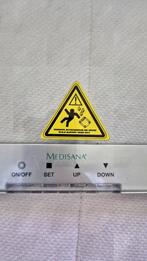 Lichaamsweegschaal van het merk Medisina, Ophalen, Zo goed als nieuw, Personenweegschaal
