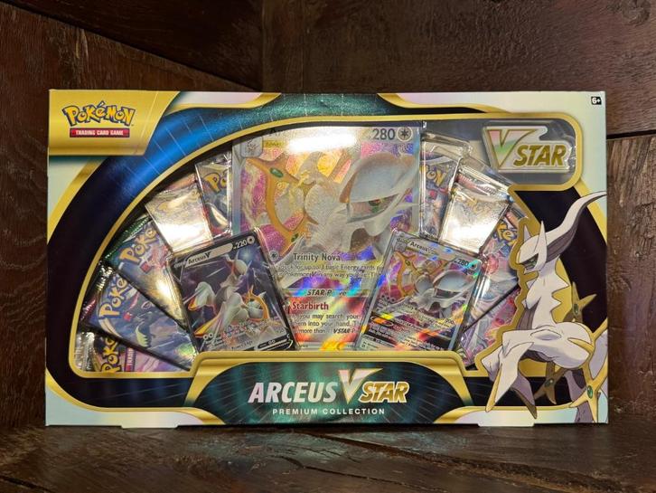Pokemon Arceus VSTAR Premium Collection nieuw, Hobby en Vrije tijd, Verzamelkaartspellen | Pokémon, Nieuw, Overige typen, Ophalen of Verzenden