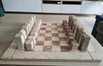 Schaakspel in  'travertine' (Angelo Mangiarotti), Antiek en Kunst, Ophalen