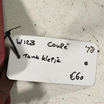 Mercedes W123 Coupe 1978  Tankklep beschikbaar voor biedingen