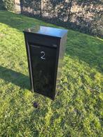 Vrijstaande brievenbus, Ophalen