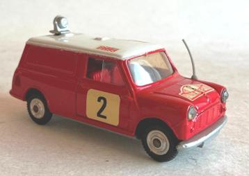Mini Van Monte Carlo 1966 support Corgi Toys.  beschikbaar voor biedingen