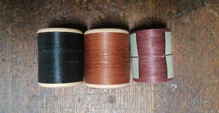 Antieke spoelen van militair linnen garen uit 1940 Wo2, Verzamelen, Militaria | Algemeen, Verzenden