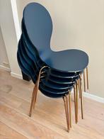 Chaise en bois bleu foncé, Maison & Meubles, Chaises, Bleu, Modern, Bois, Enlèvement