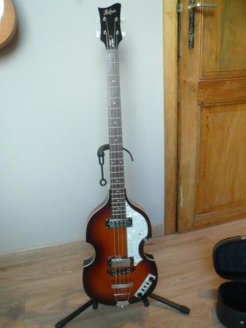 VIOLIN BASS HÖFNER + CAISSE (neuve) beschikbaar voor biedingen