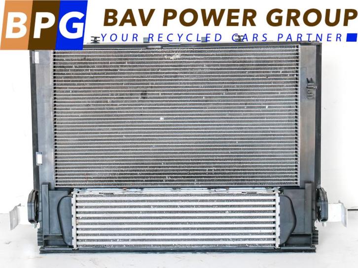 RADIATEUR COMPLEET 220d BMW 1 SERIE F20 F22 (17118672102), Auto-onderdelen, Airco en Verwarming, BMW, Gebruikt