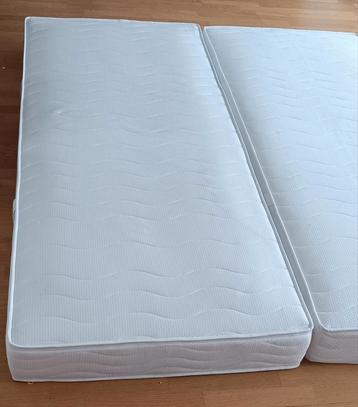 2 x matrassen 200x90x19 cm Hardheid H3 beschikbaar voor biedingen