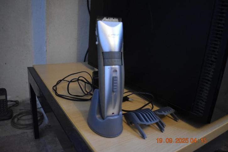 draadloze professionele haartrimmer, Handtassen en Accessoires, Uiterlijk | Haarverzorging, Gebruikt, Haarverzorger of -hersteller