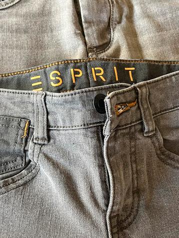 Jeansbroeken M134 beschikbaar voor biedingen