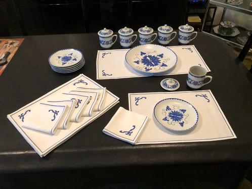 Koffie- of theeservies, Huis en Inrichting, Keuken | Servies, Zo goed als nieuw, Kop(pen) en/of Schotel(s), Porselein, Ophalen