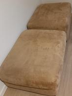 2 poefs, Enlèvement, Rectangulaire, 75 à 100 cm, 50 à 75 cm