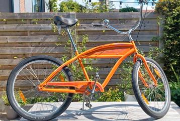 Mooie zomerse lowrider beschikbaar voor biedingen