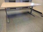Verstelbaar bureau, meerdere beschikbaar, Ophalen, In hoogte verstelbaar, Zo goed als nieuw, Bureau