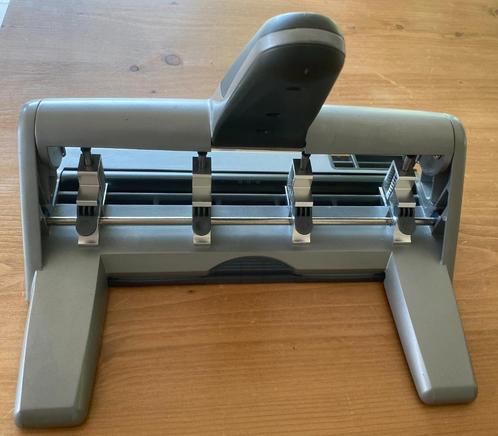 Perforator Leitz 5114, Diversen, Bureau-accessoires, Zo goed als nieuw, Ophalen of Verzenden