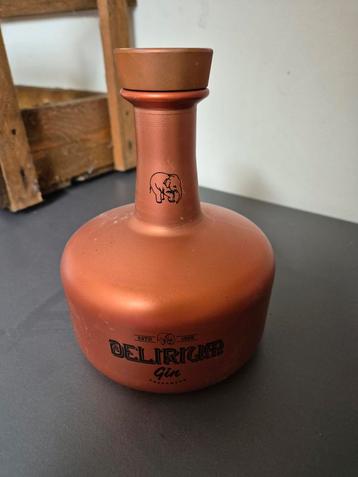 Delirium gin lege fles, Envoi